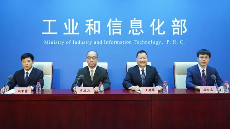 企业软硬件采购合同模板：合规保障与风险规避**